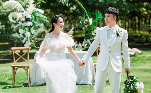 <b>71年屬豬的命中再婚 是否有桃花劫</b>