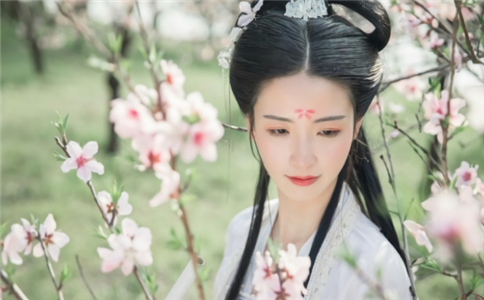 勤儉持家，卻因此操勞苦惱的生肖女