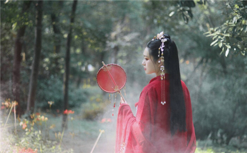 塔羅占蔔 妳在伴侶關系中需要學習的功課是什麽