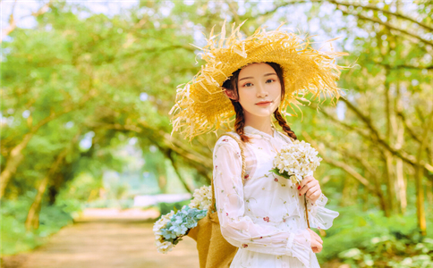 塔羅占蔔 未來的世界會是妳期望的樣子嗎