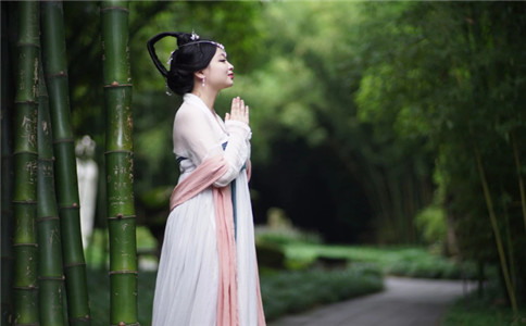 塔羅占蔔 妳的密友會鼓勵妳還是陷害妳