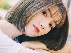 男人夢見蛇爬到床上