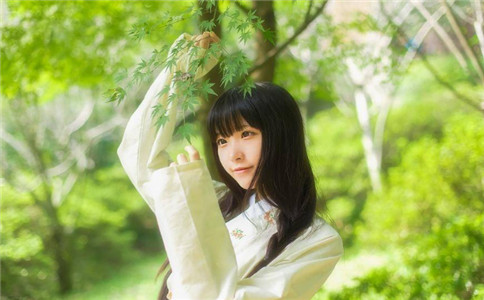 塔羅占蔔 妳的他究竟有幾個好妹妹