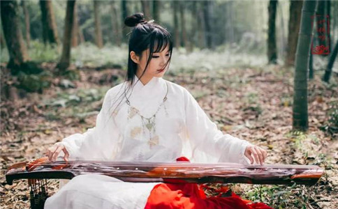 塔羅占蔔 妳進入演藝圈能不能擁有頂級流量