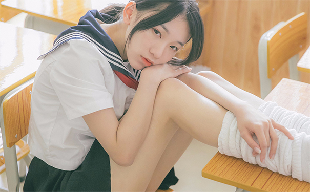夢見打自己的老公