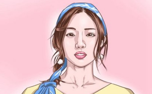 女人臉上的5顆桃花痣美人尖長痣有魅力