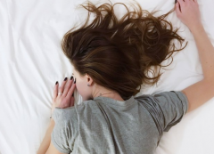 怎麼看出女人出軌,女人如果出軌最明顯的行為是什麼